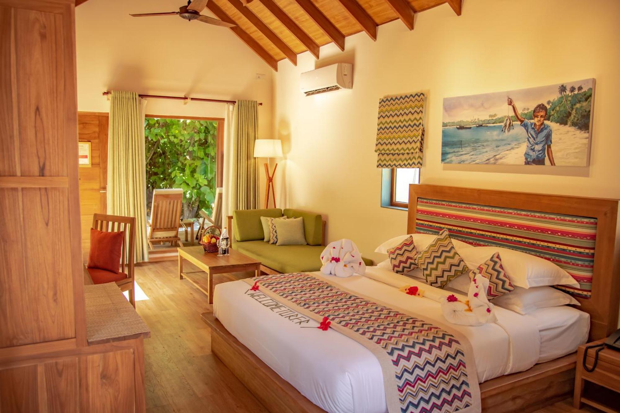 Reethi Faru, Bio Luxury Resort 5*